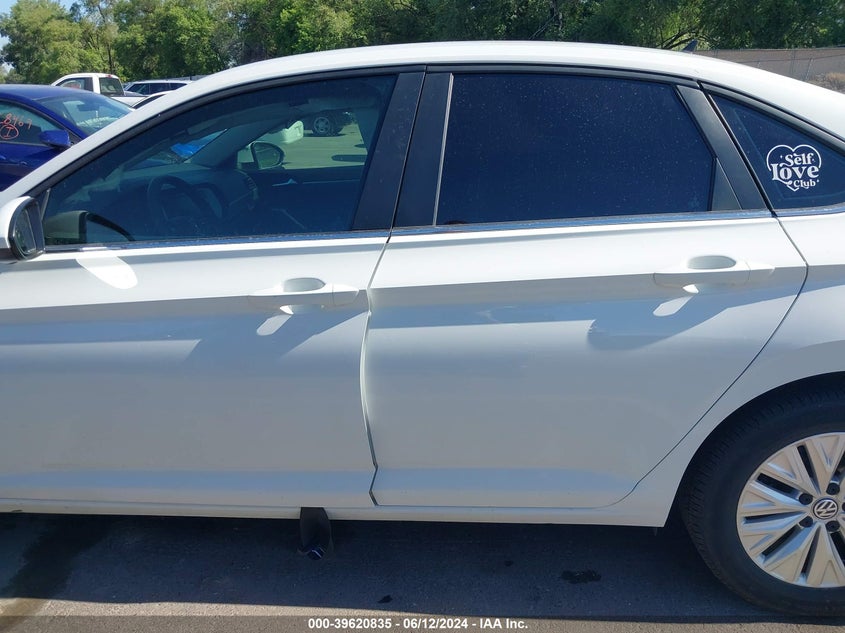 2020 Volkswagen Jetta 1.4T R-Line/1.4T S/1.4T Se VIN: 3VWCB7BU3LM060062 Lot: 39620835