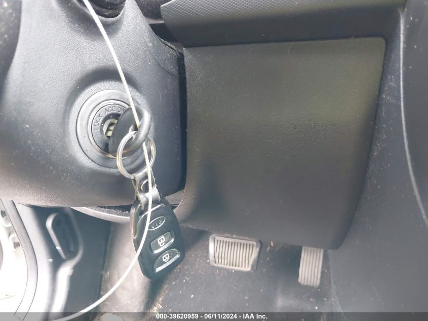 2010 Kia Soul + VIN: KNDJT2A25A7701262 Lot: 39620959