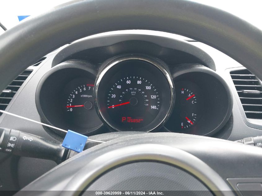 2010 Kia Soul + VIN: KNDJT2A25A7701262 Lot: 39620959