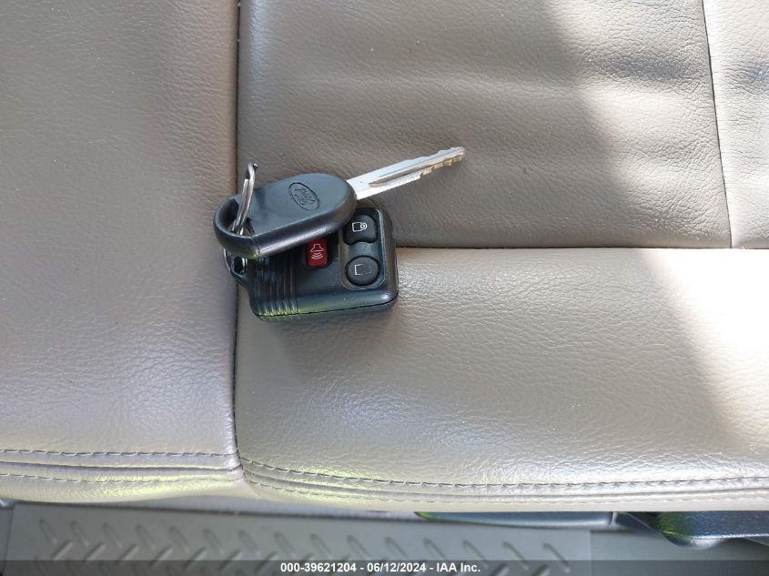 2007 Ford F-150 Lariat/Xlt VIN: 1FTPW12V67FB84332 Lot: 39621204