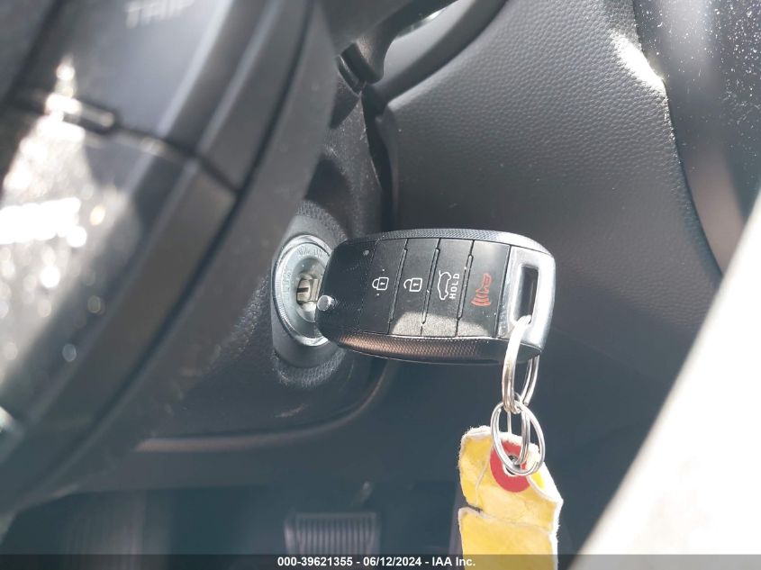 2015 Kia Soul + VIN: KNDJP3A56F721450 Lot: 39621355