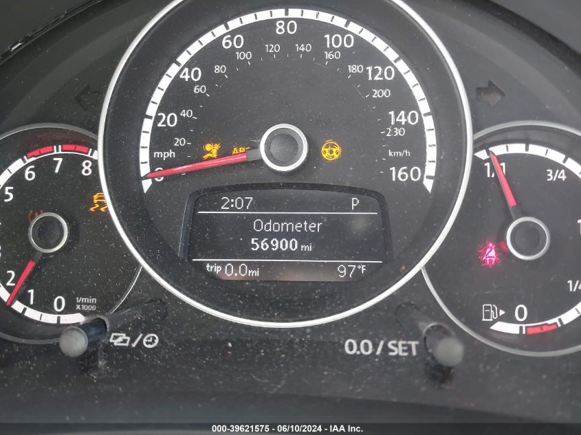 2014 Volkswagen Beetle 1.8T VIN: 3VW517AT3EM818845 Lot: 39621575