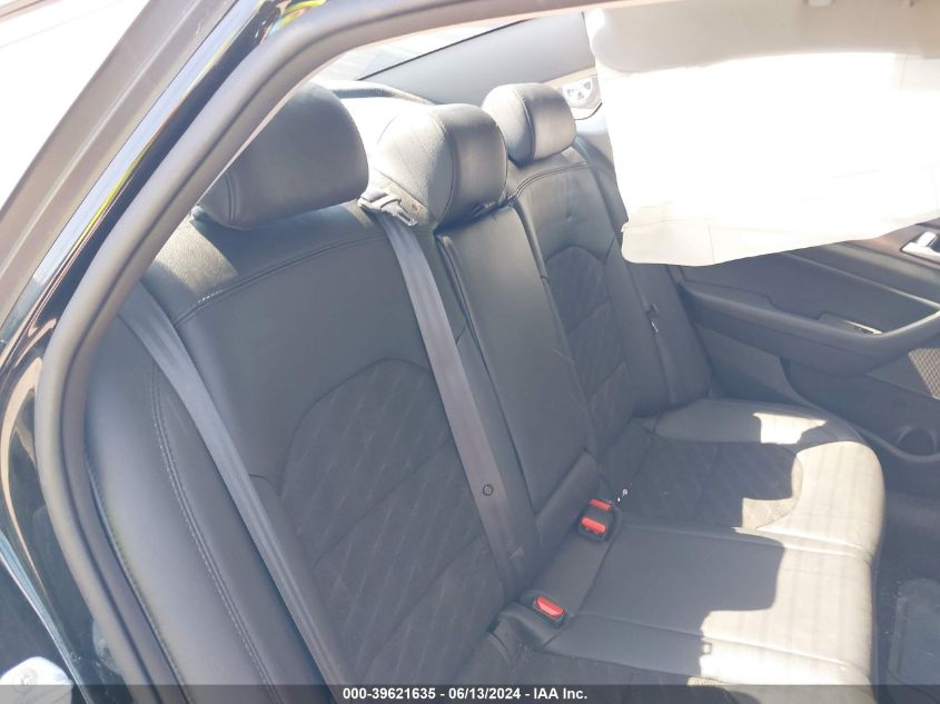 2015 Hyundai Sonata Sport VIN: 5NPE34AF6FH100851 Lot: 39621635