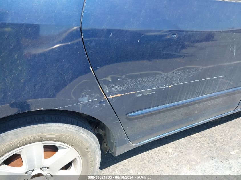 2004 Toyota Sienna Xle VIN: 5TDZA22C84S112085 Lot: 39621765