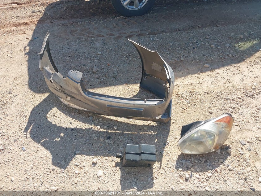 2010 Hyundai Accent Gls VIN: KMHCN4AC5AU483294 Lot: 39621791