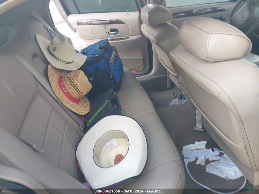 2000 Lincoln Town Car Executive VIN: 1LNHM81W1YY907518 Lot: 39621850