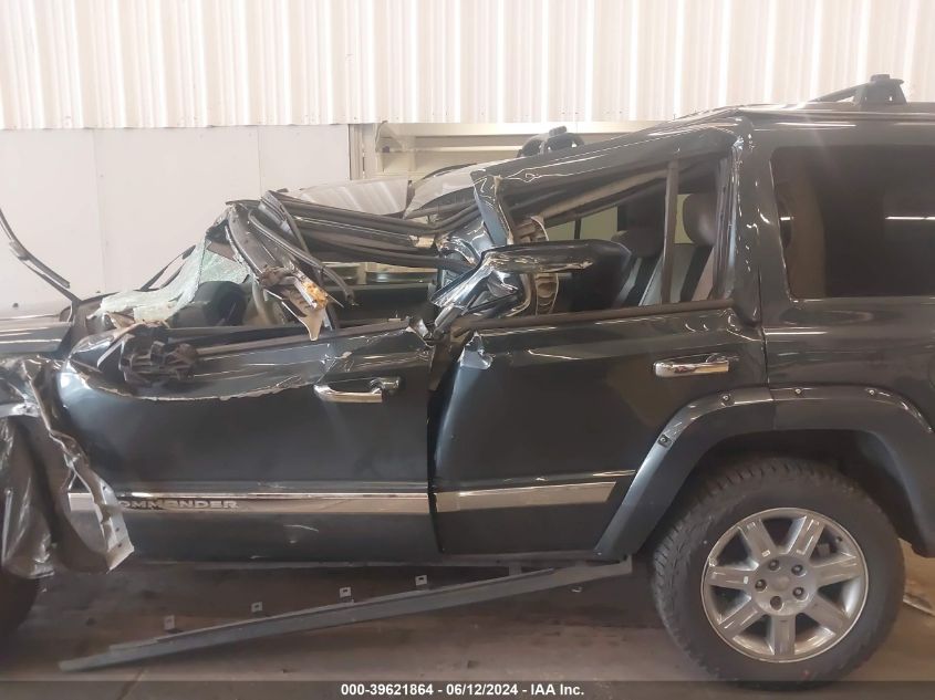 2008 Jeep Commander Overland VIN: 1J8HG68288C182685 Lot: 39621864