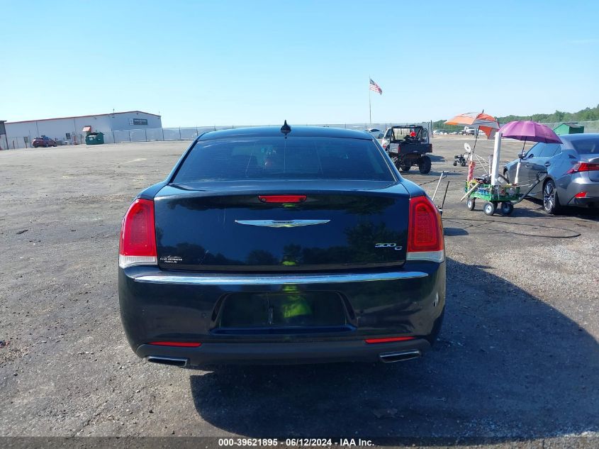 2015 Chrysler 300C VIN: 2C3CCAETXFH772897 Lot: 39621895