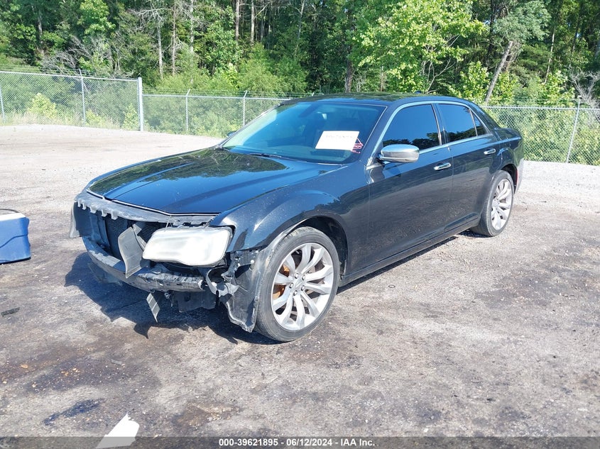 2015 Chrysler 300C VIN: 2C3CCAETXFH772897 Lot: 39621895