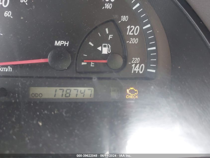 2003 Toyota Camry Le VIN: 4T1BE32K13U160214 Lot: 39622048