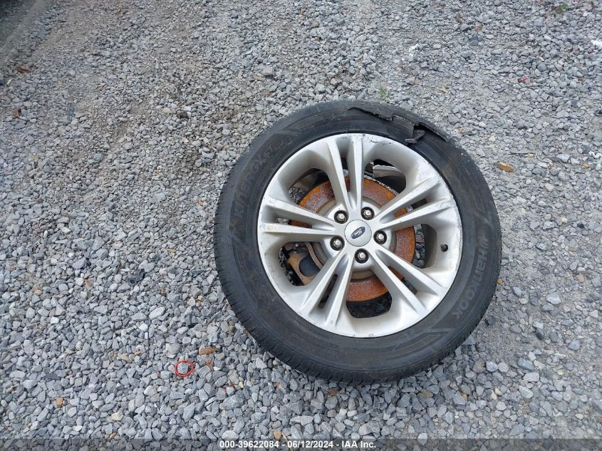 2015 Ford Taurus Se VIN: 1FAHP2D81FG152045 Lot: 39622084