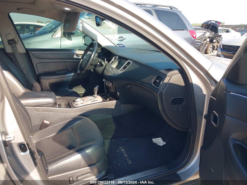 2012 Hyundai Genesis 3.8 VIN: KMHGC4DD6CU211075 Lot: 39622118