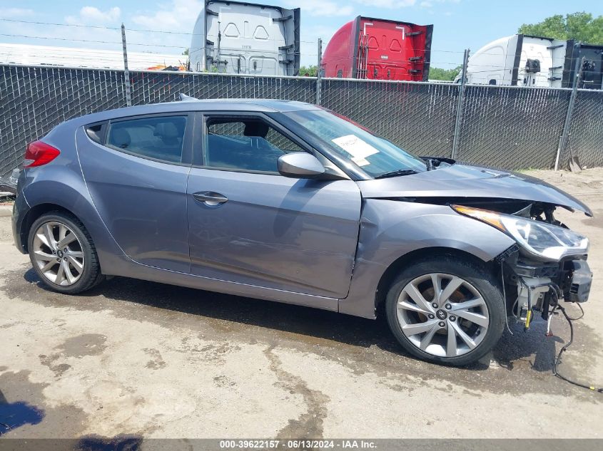 2017 Hyundai Veloster VIN: KMHTC6AD8HU305870 Lot: 39622157