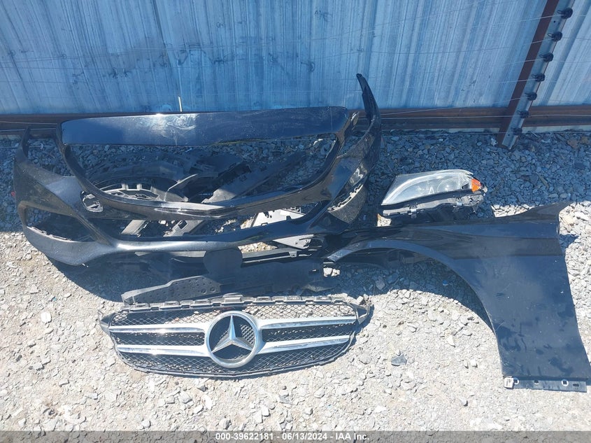 2015 Mercedes-Benz C 300 4Matic/Luxury 4Matic/Sport 4Matic VIN: 55SWF4KB1FU020541 Lot: 39622181