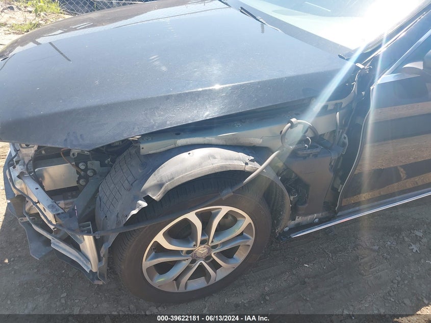 2015 Mercedes-Benz C 300 4Matic/Luxury 4Matic/Sport 4Matic VIN: 55SWF4KB1FU020541 Lot: 39622181