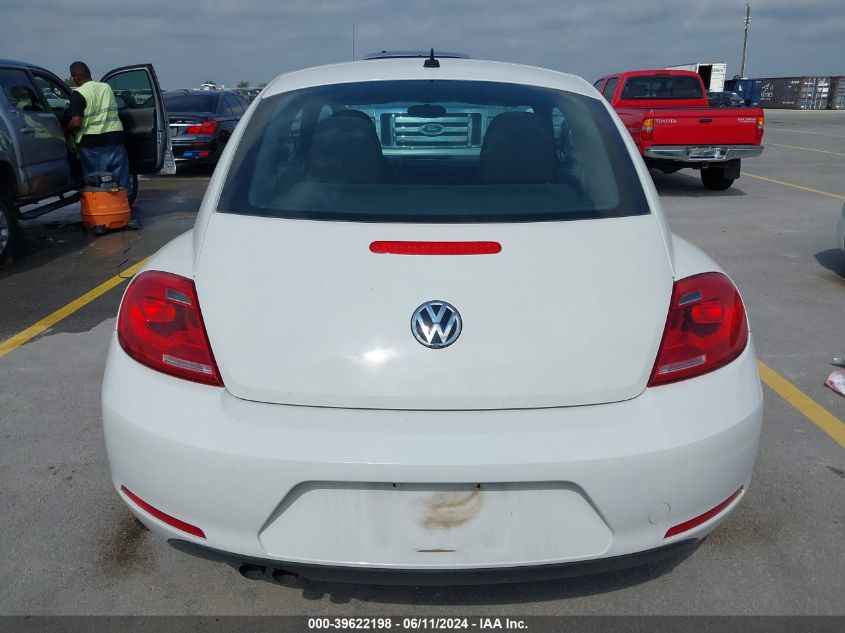 2014 Volkswagen Beetle 2.5L Entry VIN: 3VWFP7AT5EM624319 Lot: 39622198