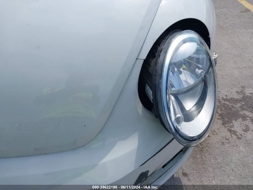 2014 VOLKSWAGEN BEETLE 2.5L ENTRY - 3VWFP7AT5EM624319