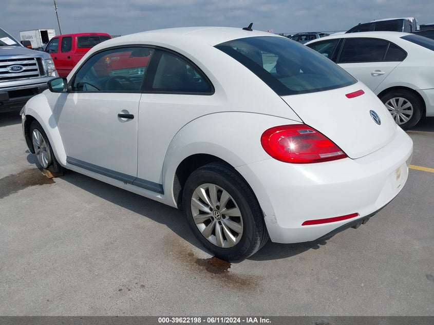 2014 VOLKSWAGEN BEETLE 2.5L ENTRY - 3VWFP7AT5EM624319