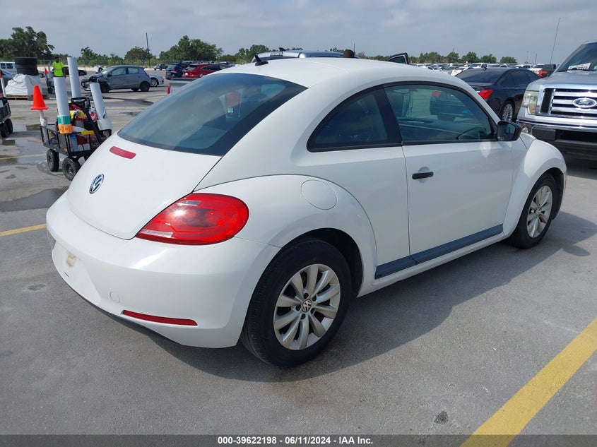 2014 VOLKSWAGEN BEETLE 2.5L ENTRY - 3VWFP7AT5EM624319