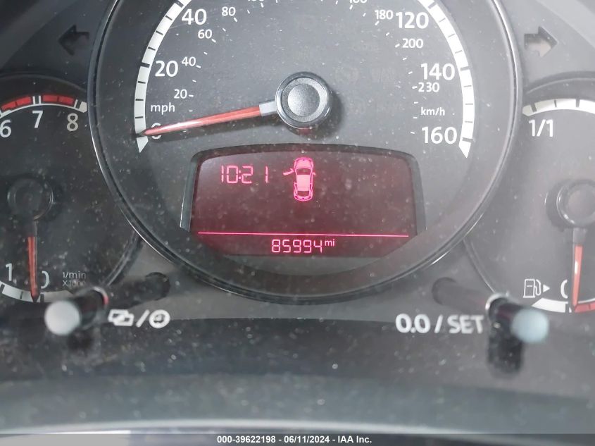 2014 VOLKSWAGEN BEETLE 2.5L ENTRY - 3VWFP7AT5EM624319