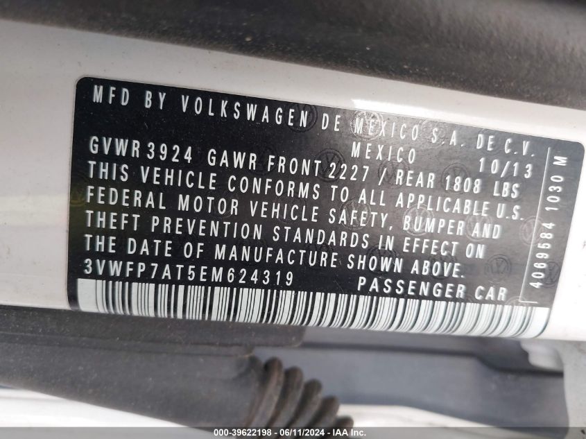 2014 VOLKSWAGEN BEETLE 2.5L ENTRY - 3VWFP7AT5EM624319