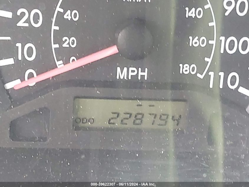 2003 Toyota Corolla Ce VIN: JTDBR32E830034992 Lot: 39622307