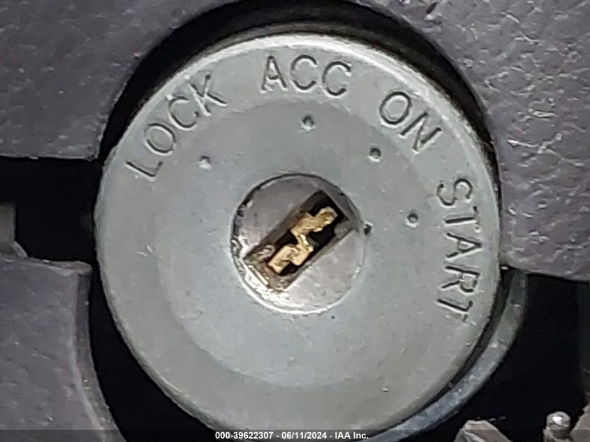 2003 Toyota Corolla Ce VIN: JTDBR32E830034992 Lot: 39622307