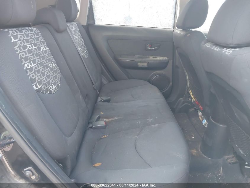 2011 Kia Soul + VIN: KNDJT2A23B7344357 Lot: 39622341