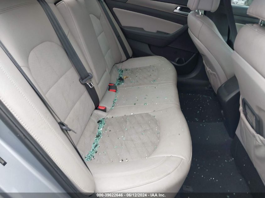 2017 Hyundai Sonata Sport 2.0T VIN: 5NPE34AB5HH522450 Lot: 39622646