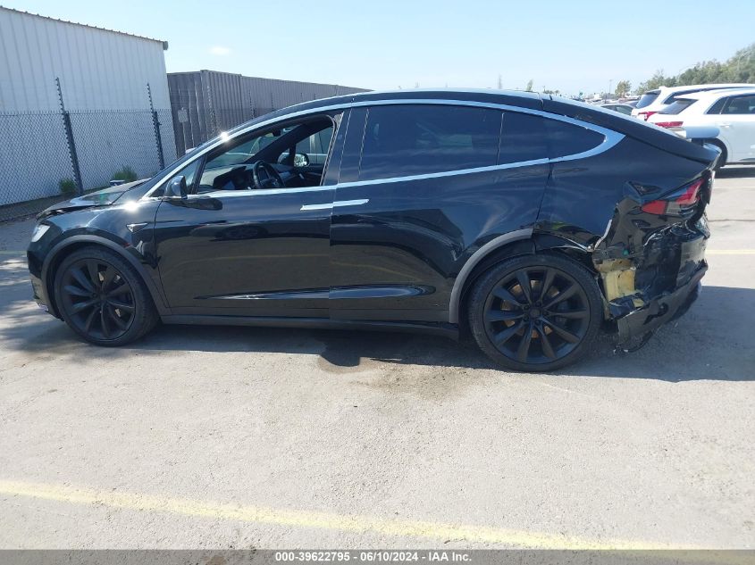 2018 Tesla Model X 100D/75D/P100D VIN: 5YJXCAE21JF115716 Lot: 39622795