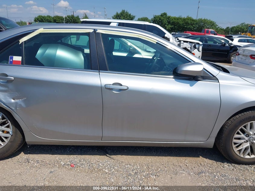 2016 Toyota Camry Le VIN: 4T1BF1FK8GU239543 Lot: 39622831