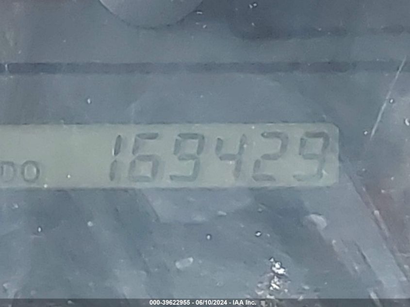 2003 Toyota Camry Le VIN: 4T1BE32K93U118776 Lot: 39622955