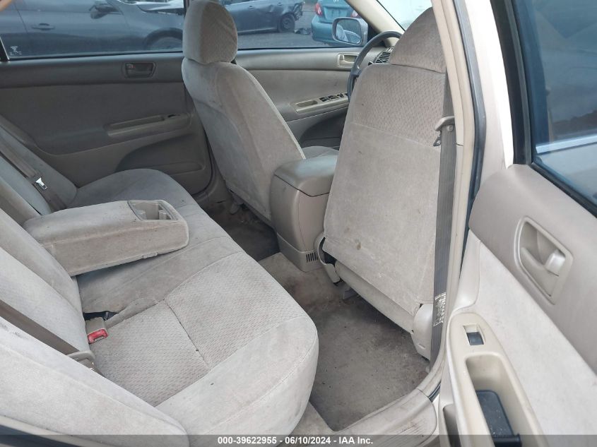 2003 Toyota Camry Le VIN: 4T1BE32K93U118776 Lot: 39622955