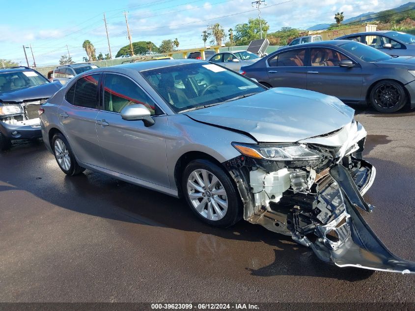 4T1B11HK3JU035459 2018 TOYOTA CAMRY - Image 1