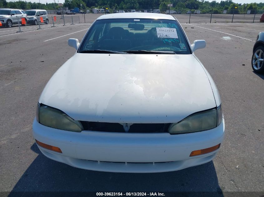 1995 Toyota Camry Le VIN: 4T1SK12E7SU884575 Lot: 39623154