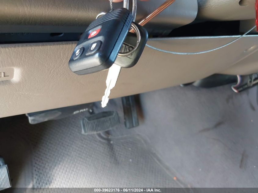 2000 Ford Excursion Xlt VIN: 1FMNU40F4YEB09240 Lot: 39623176