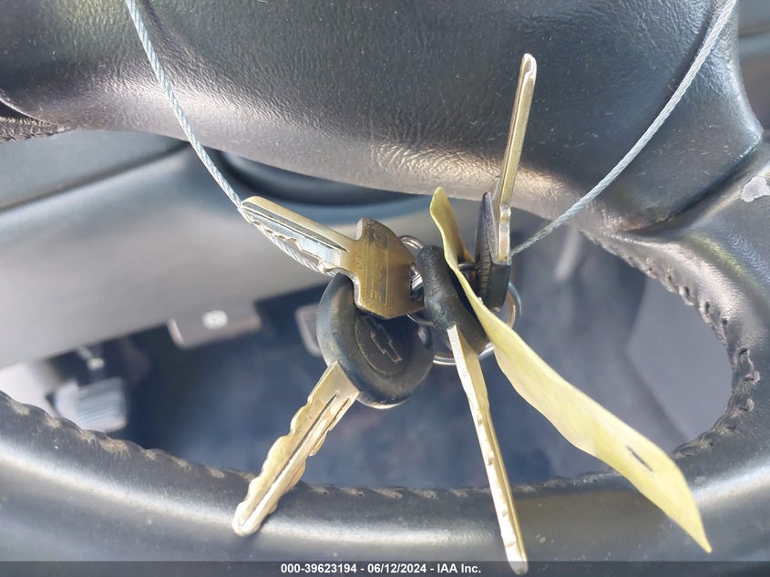 2002 Chevrolet Silverado 1500 Ls VIN: 2GCEC19T221119319 Lot: 39623194