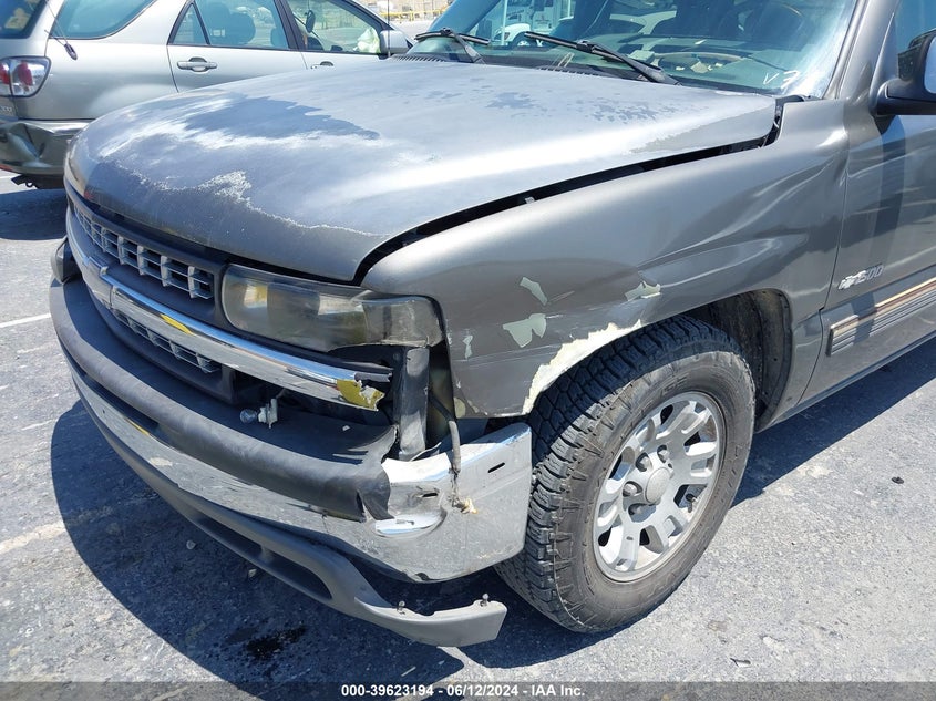 2002 Chevrolet Silverado 1500 Ls VIN: 2GCEC19T221119319 Lot: 39623194