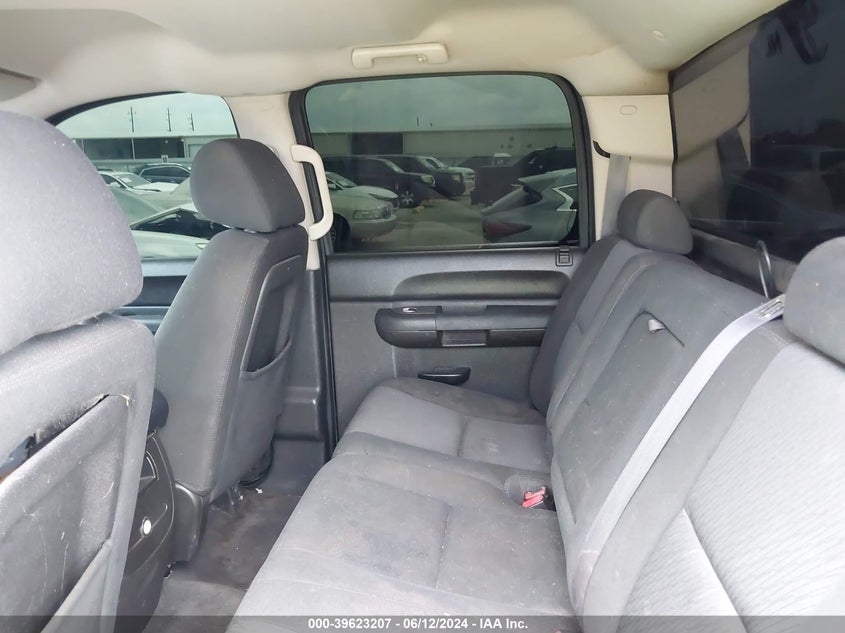 2011 Chevrolet Silverado 1500 Lt VIN: 3GCPCSE06BG197345 Lot: 39623207