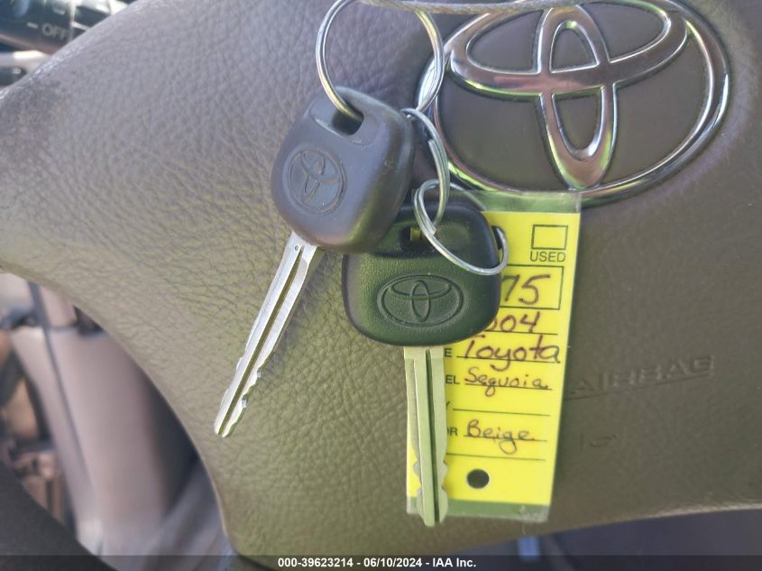 2004 Toyota Sequoia Sr5 VIN: 5TDZT34A44S231585 Lot: 39623214