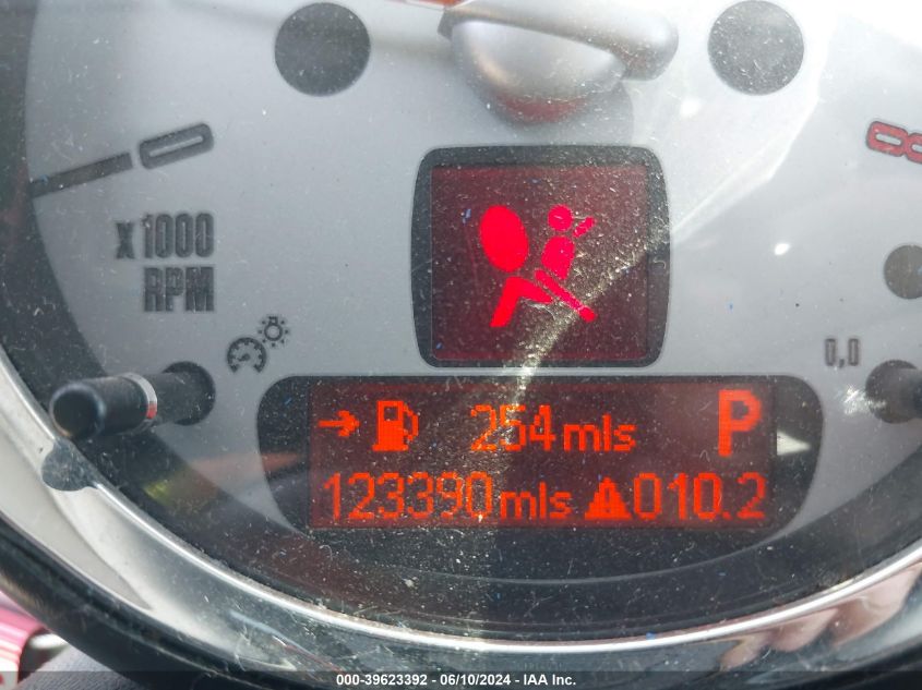 2008 Mini Cooper S VIN: WMWMF73578TV33633 Lot: 39623392