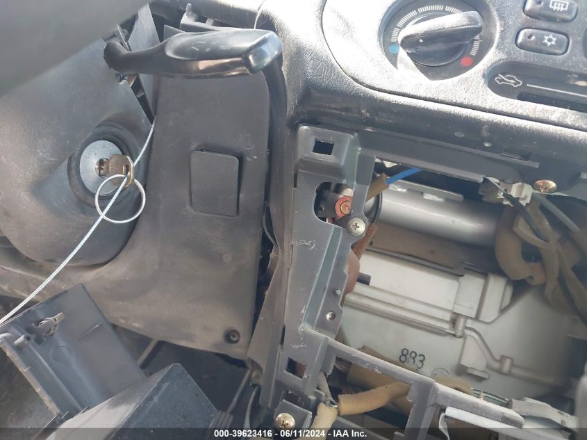 JA3AY26C7YU031548 2000 Mitsubishi Mirage De