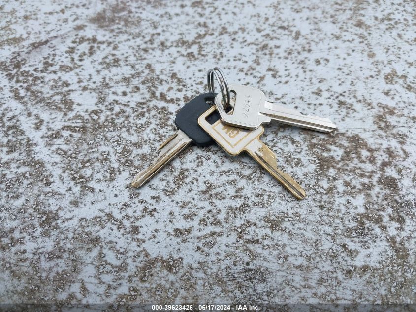 1990 Chevrolet Gmt-400 C1500 VIN: 2GCEC14Z8L1151284 Lot: 39623426