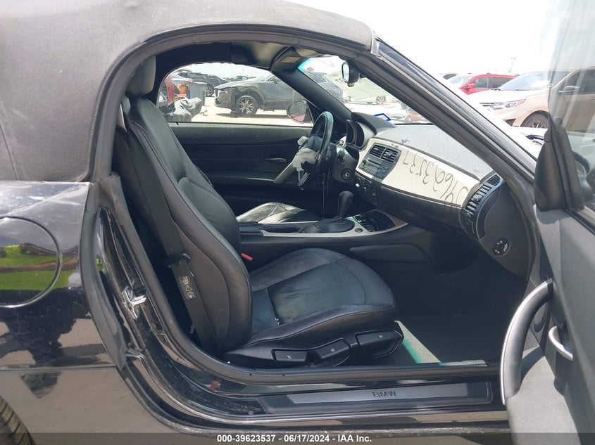2005 BMW Z4 2.5I VIN: 4USBT33565LS58578 Lot: 39623537