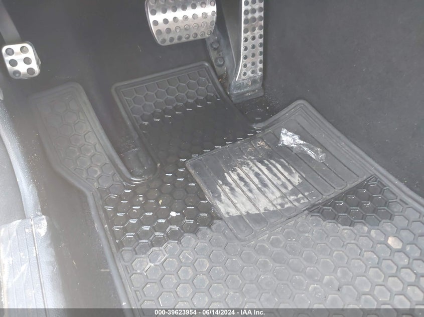 2008 Mercedes-Benz C 350 Sport VIN: WDDGF56X28F053229 Lot: 39623954