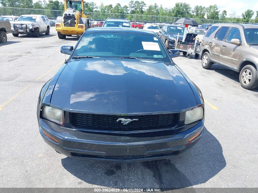 2007 Ford Mustang V6 Deluxe/V6 Premium VIN: 1ZVFT80N675197858 Lot: 39624029