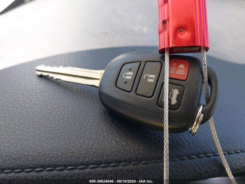 2014 Toyota Corolla S Plus VIN: 5YFBURHE0EP119035 Lot: 39624046