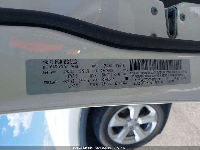 2019 Jeep Compass Latitude Fwd VIN: 3C4NJCBB4KT749988 Lot: 39624154