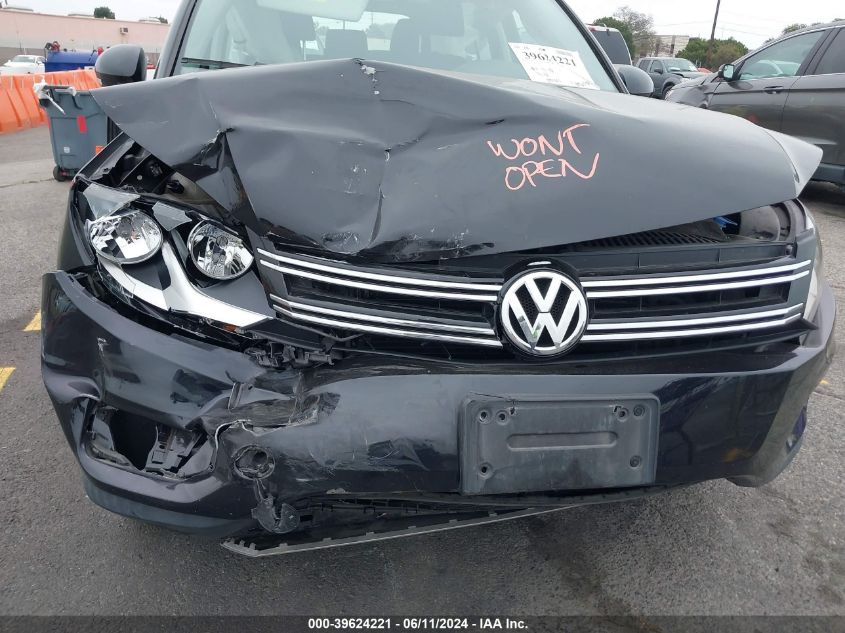 2017 Volkswagen Tiguan 2.0T/2.0T S VIN: WVGAV7AX5HK049121 Lot: 39624221
