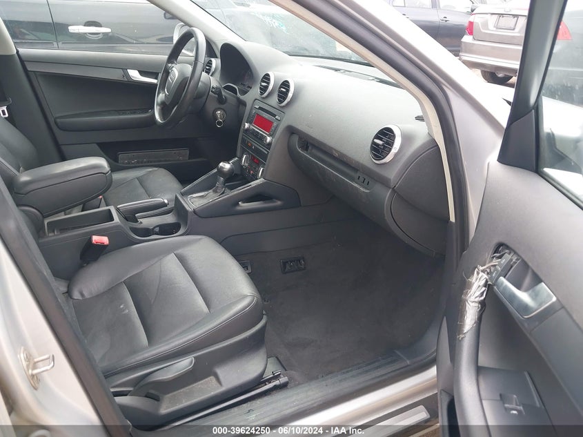 2012 Audi A3 2.0T Premium VIN: WAUBEAFM8CA166420 Lot: 39624250